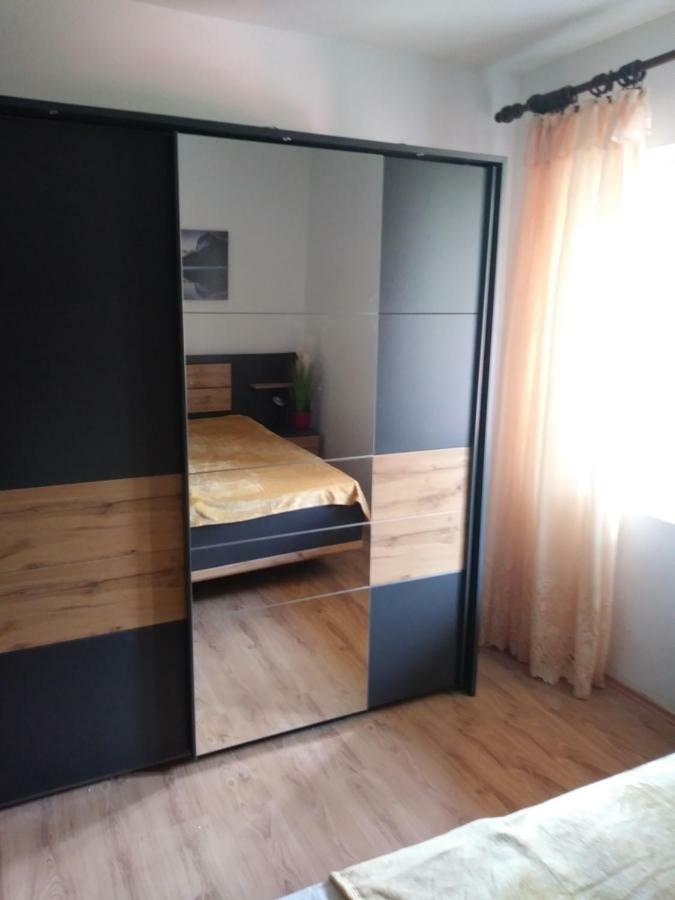 Apartments Mira Biograd Na Moru Exterior photo