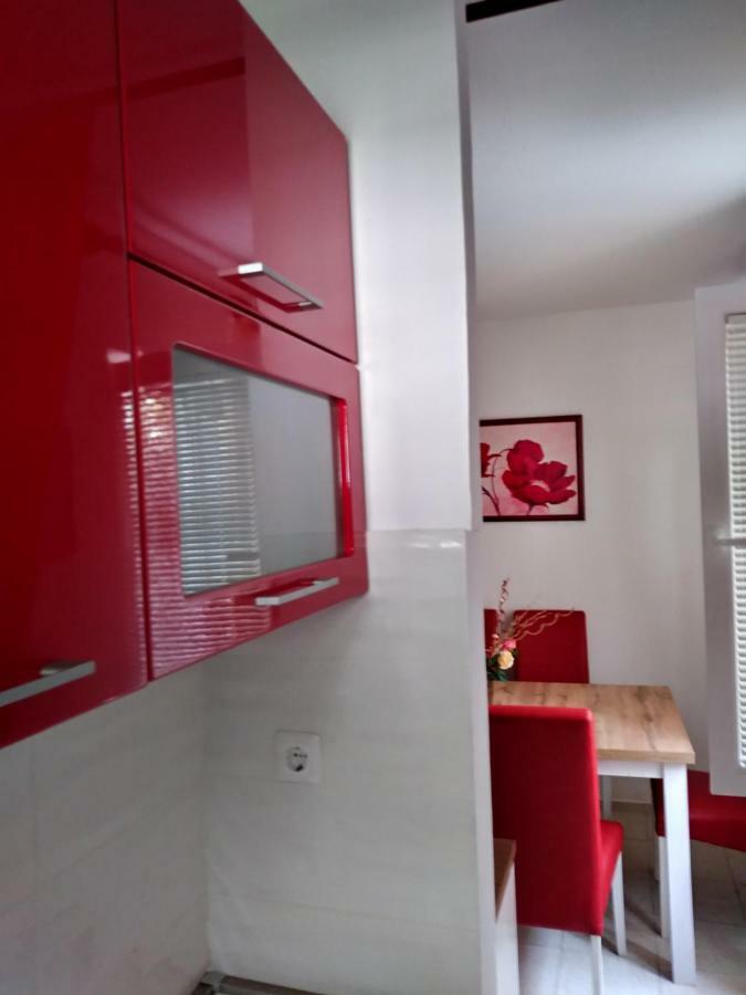 Apartments Mira Biograd Na Moru Exterior photo