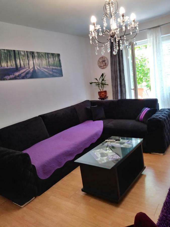 Apartments Mira Biograd Na Moru Exterior photo