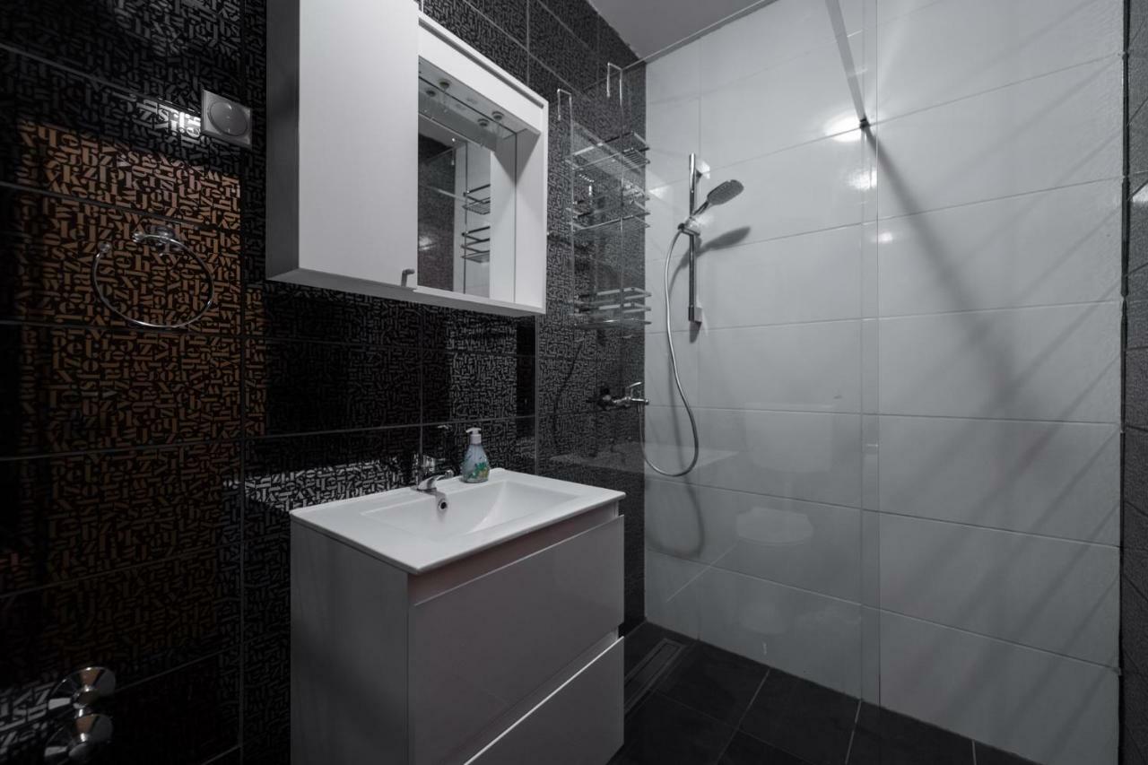Apartments Mira Biograd Na Moru Exterior photo